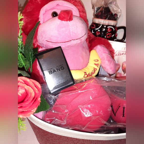 Pink Monkey and Panties V-Day gift set - Picture 2 of 9